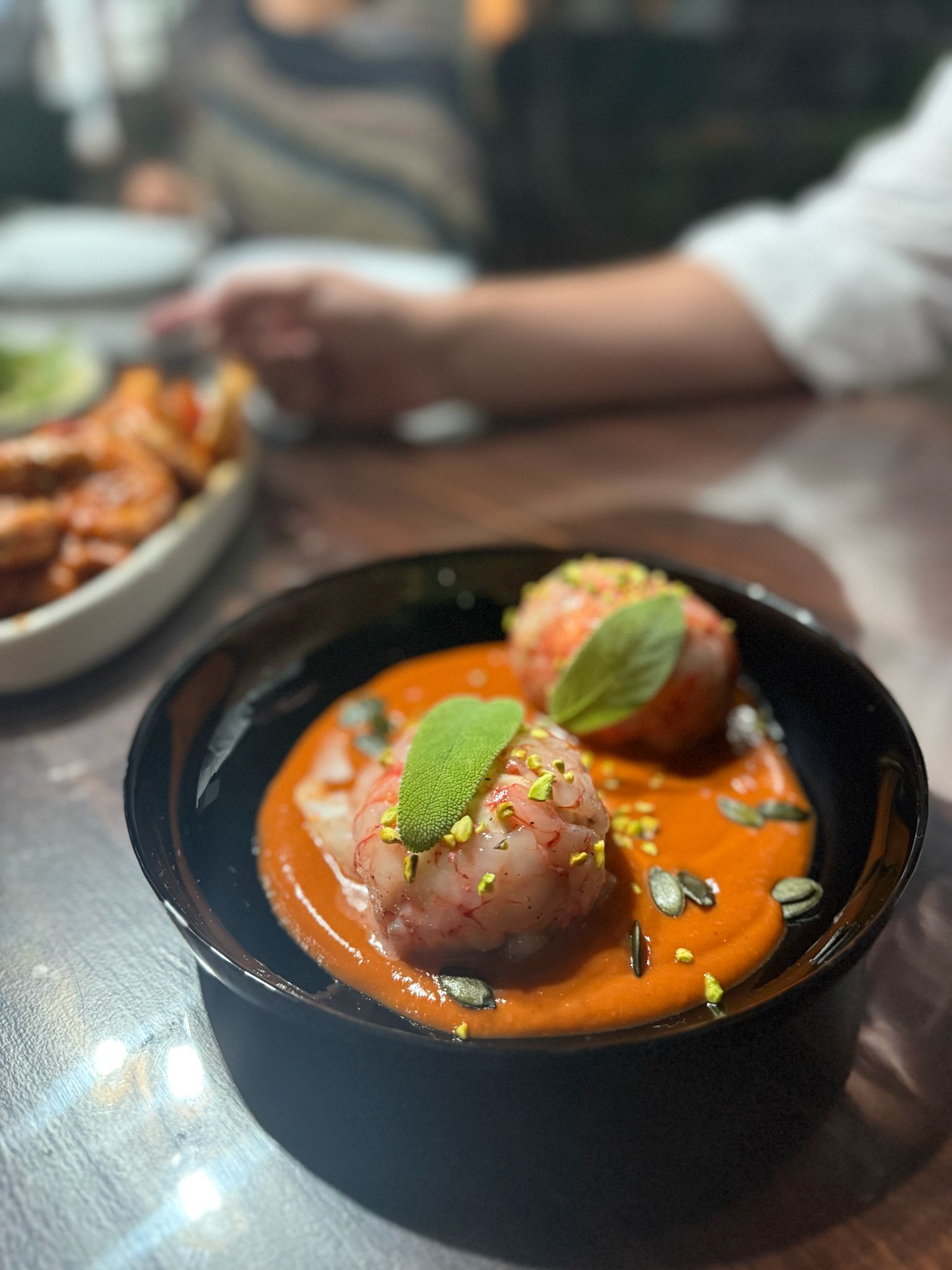 Home dining atmosphere